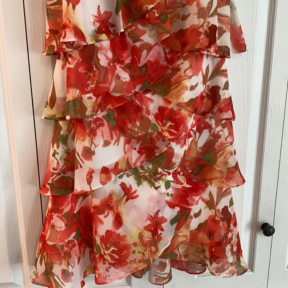 Laura Dress💛 size 8 - Picture 3 of 4